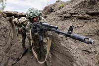 «Продвижение не будет легким» Российские военные — про наступление на Константиновку, боеспособность ВСУ и лунные пейзажи Донбасса