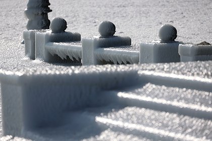 Коммунальщики заплатят россиянину сотни тысяч рублей за скользкую дорожку