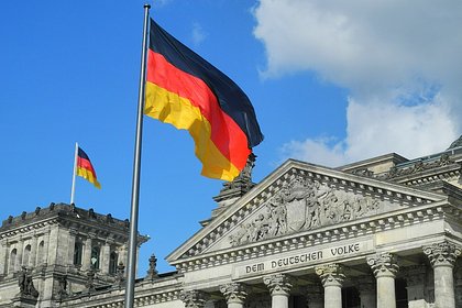 Стало известно о планах Германии разморозить выдачу гуманитарных виз россиянам и белорусам