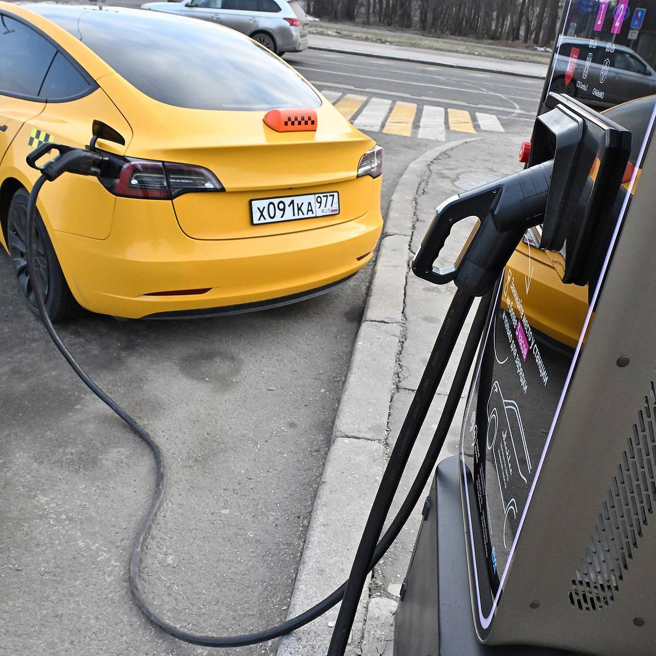 Описана неожиданная опасность электромобилей