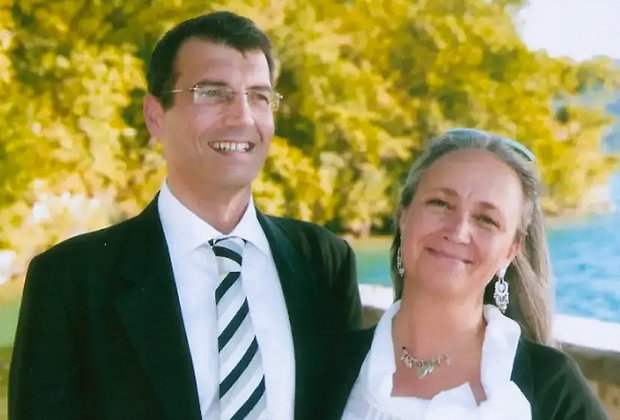 Ксавье и Аньес выглядели счастливыми на свадьбе ее сестры в 2009 году. На самом деле к тому моменту он уже много лет изменял ей и транжирил ее деньги