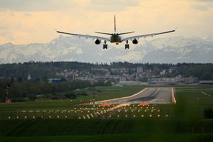В двух российских аэропортах приостановили полеты