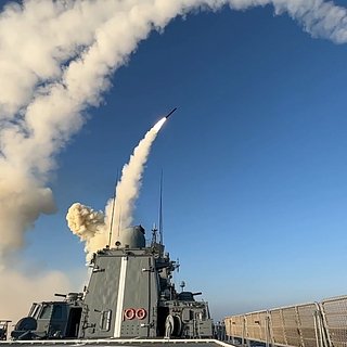 https://icdn.lenta.ru/images/2025/08/28/12/20250828121630866/square_320_b2f26336246a17aa97d591d5c3595d0a.jpg