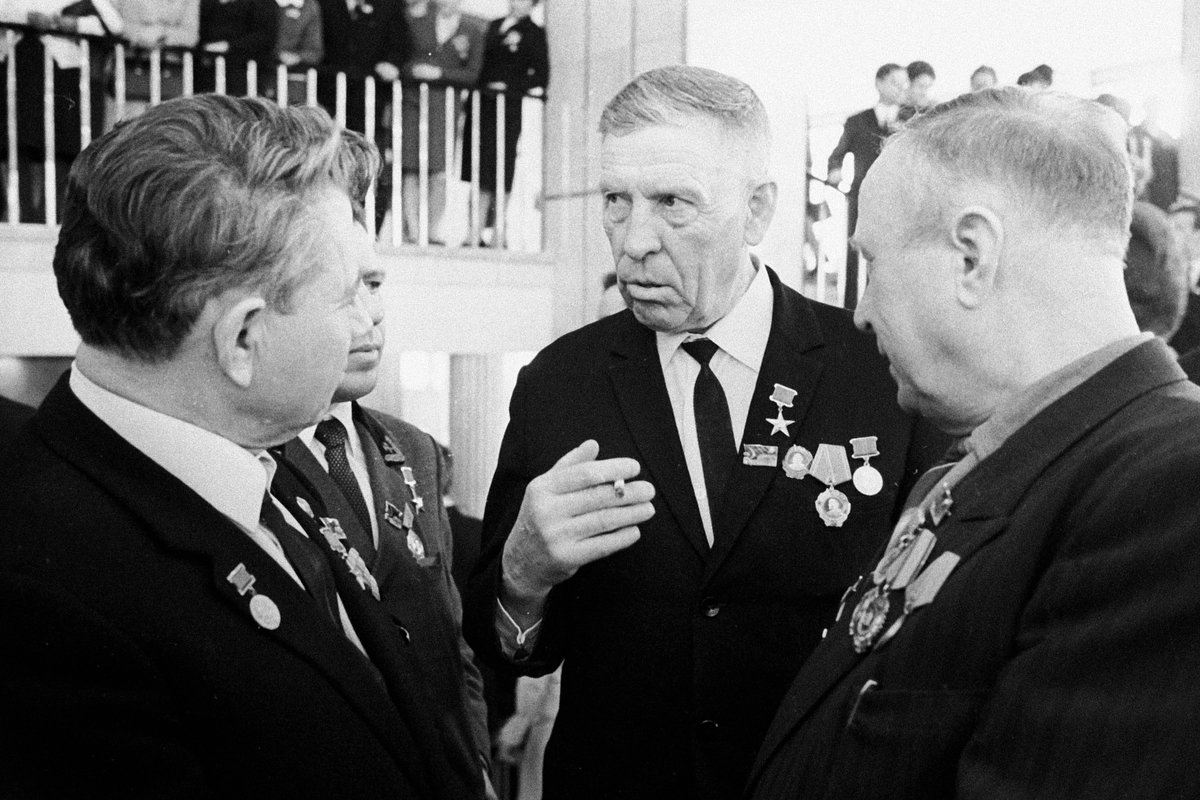 Стаханов на XV съезде профсоюзов СССР
