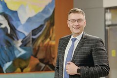 Антон Сериков