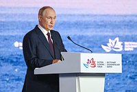«Посчитал и прослезился». Путин высказался о возможности встречи с Зеленским и судьбе иностранных войск на Украине 