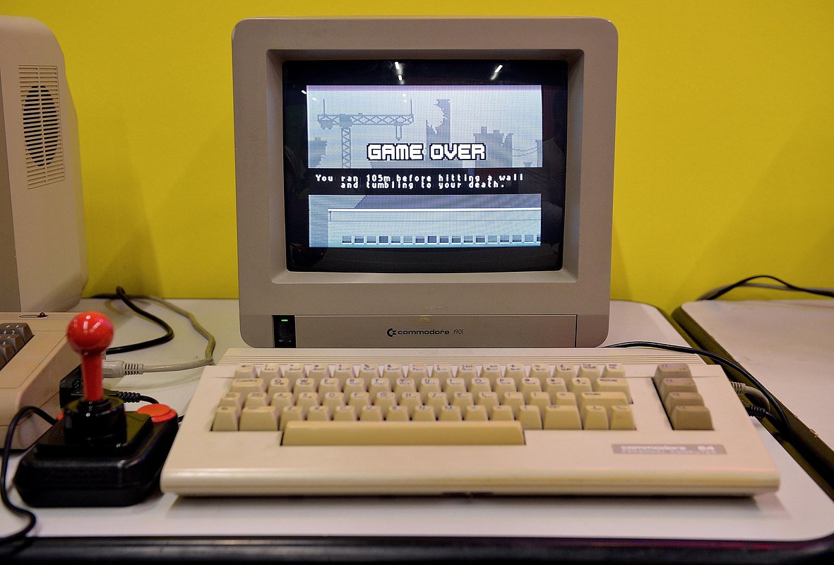 Commodore C64 — первый компьютер Адриана Ламо