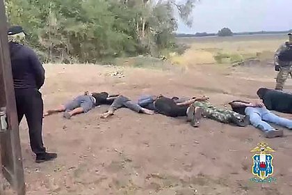 Украденные членами ОПГ телки в российском регионе попали на видео