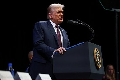 Трамп обвинил Россию в оттягивании урегулирования на Украине