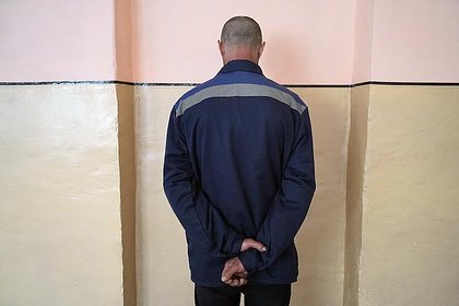 Российский заключенный напал на сотрудника колонии из-за телефона