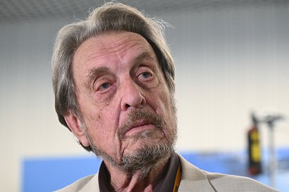 Отец Илона Маска захотел заняться изучением четвертого измерения
