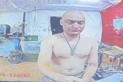 Российский генерал выложил странное видео с мужчиной в трусах и попросил срочной помощи