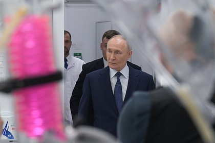 Песков прокомментировал визит Путина на первую в России федеральную территорию