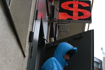 В Кремле высказались о растущем курсе доллара