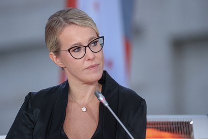 Собчак и Арестовича заметили вместе в Лондоне. Их встреча вызвала возмущение в России