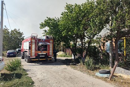 В российском регионе природный пожар подобрался к жилым домам