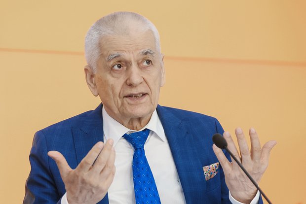 Геннадий Онищенко