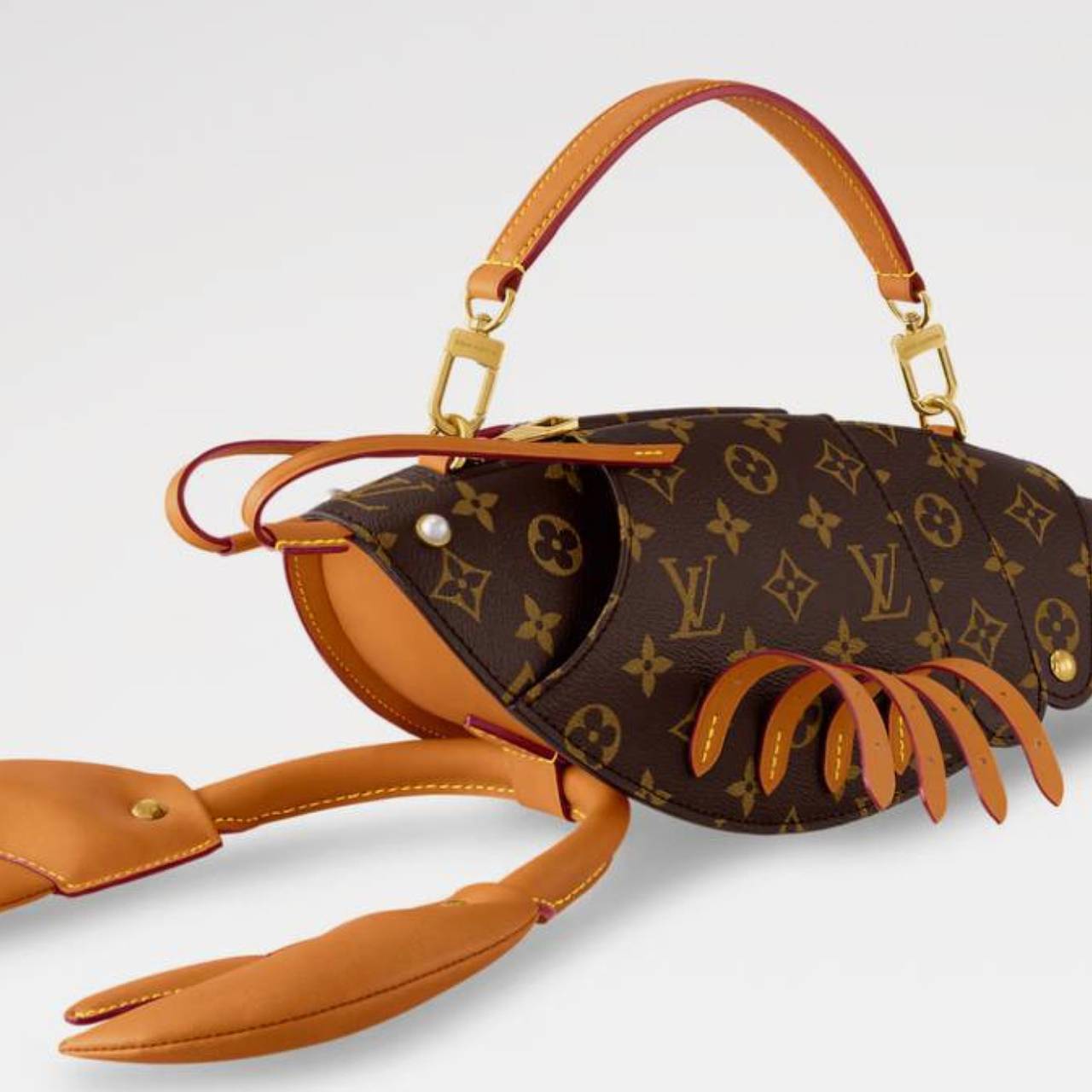 Louis Vuitton выпустил кошелек в виде лобстера за 621 тысячу рублей