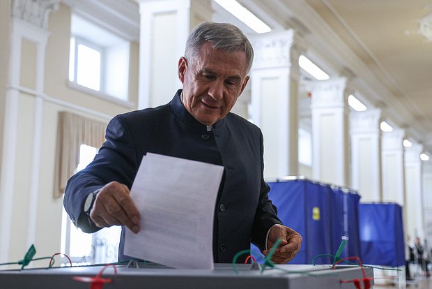 Рустам Минниханов