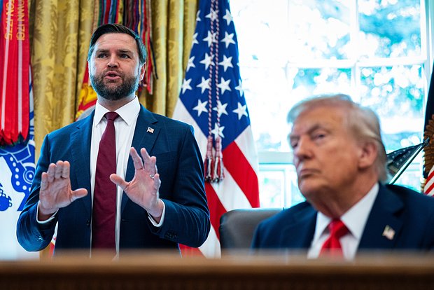 Джей Ди Вэнс и Дональд Трамп