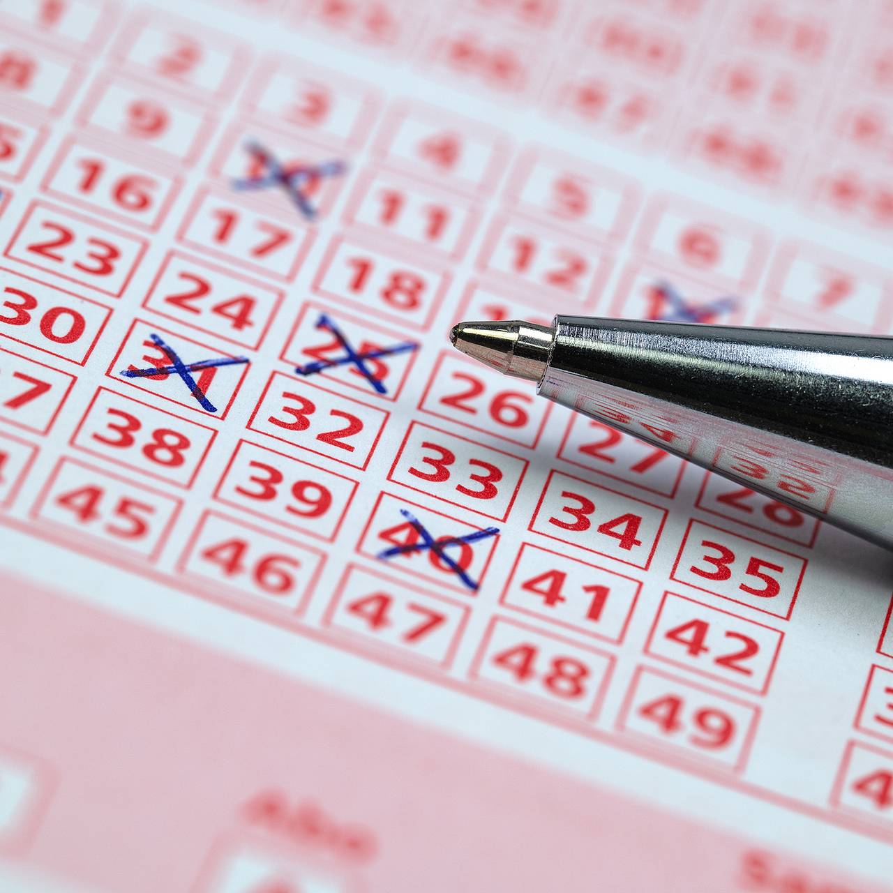 Домохозяйка не угадала ни одного числа и выиграла в лотерею 56 миллионов рублей