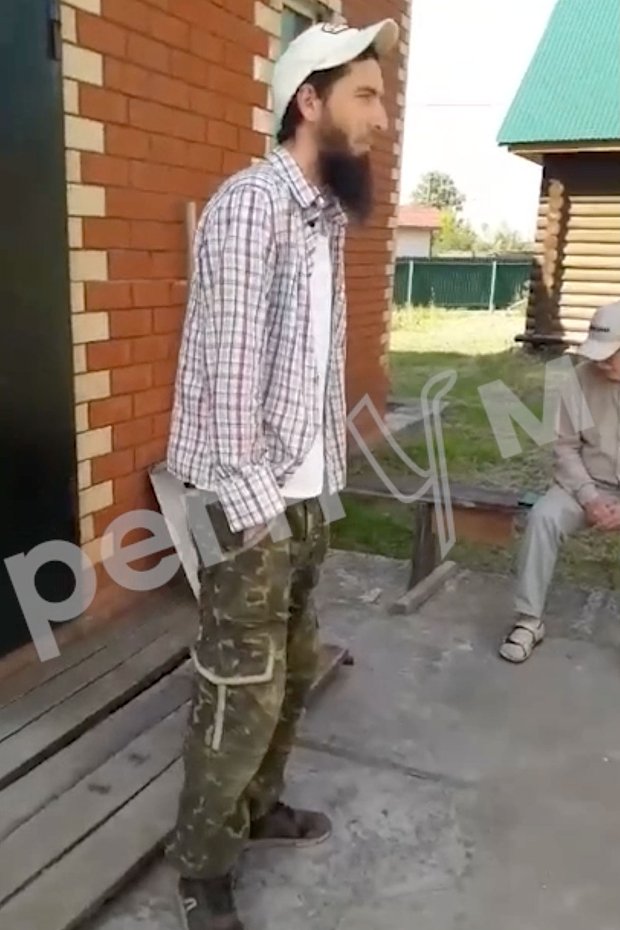 Мужчина, угрожавший у мечети родителям Виктора Чеснокова