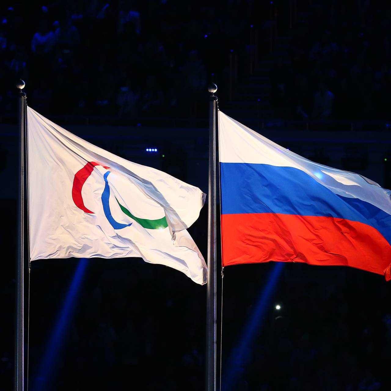 Российским паралимпийцам разрешили выступать с флагом и гимном