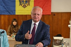 Игорь Додон