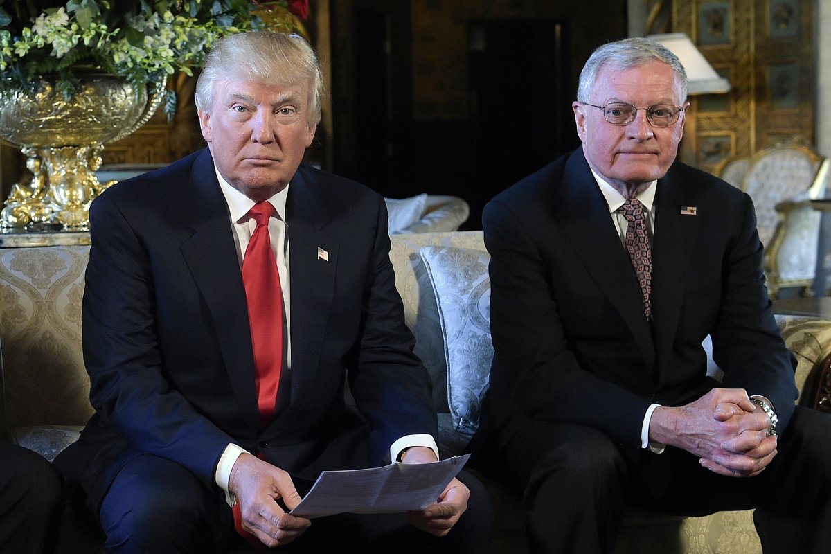 Дональд Трамп и Кит Келлог