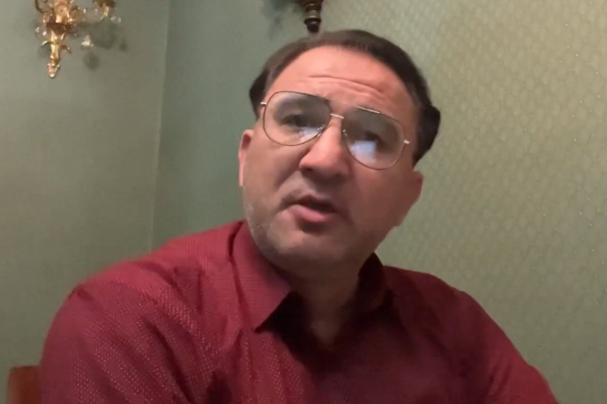 Азиз Хакимов