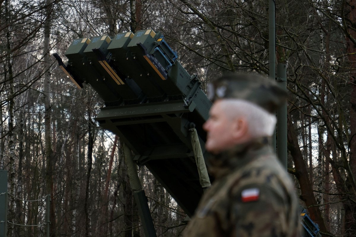 Пусковая установка зенитно-ракетного комплекса Patriot (Wisla) на военной базе в Сохачеве, Польша, 18 декабря 2024 года