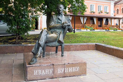 На Украине обвинили в поддержке имперской политики Бунина, Олеша, Петрова и Инбер