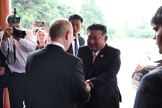 Владимир Путин и Ким Чен Ын