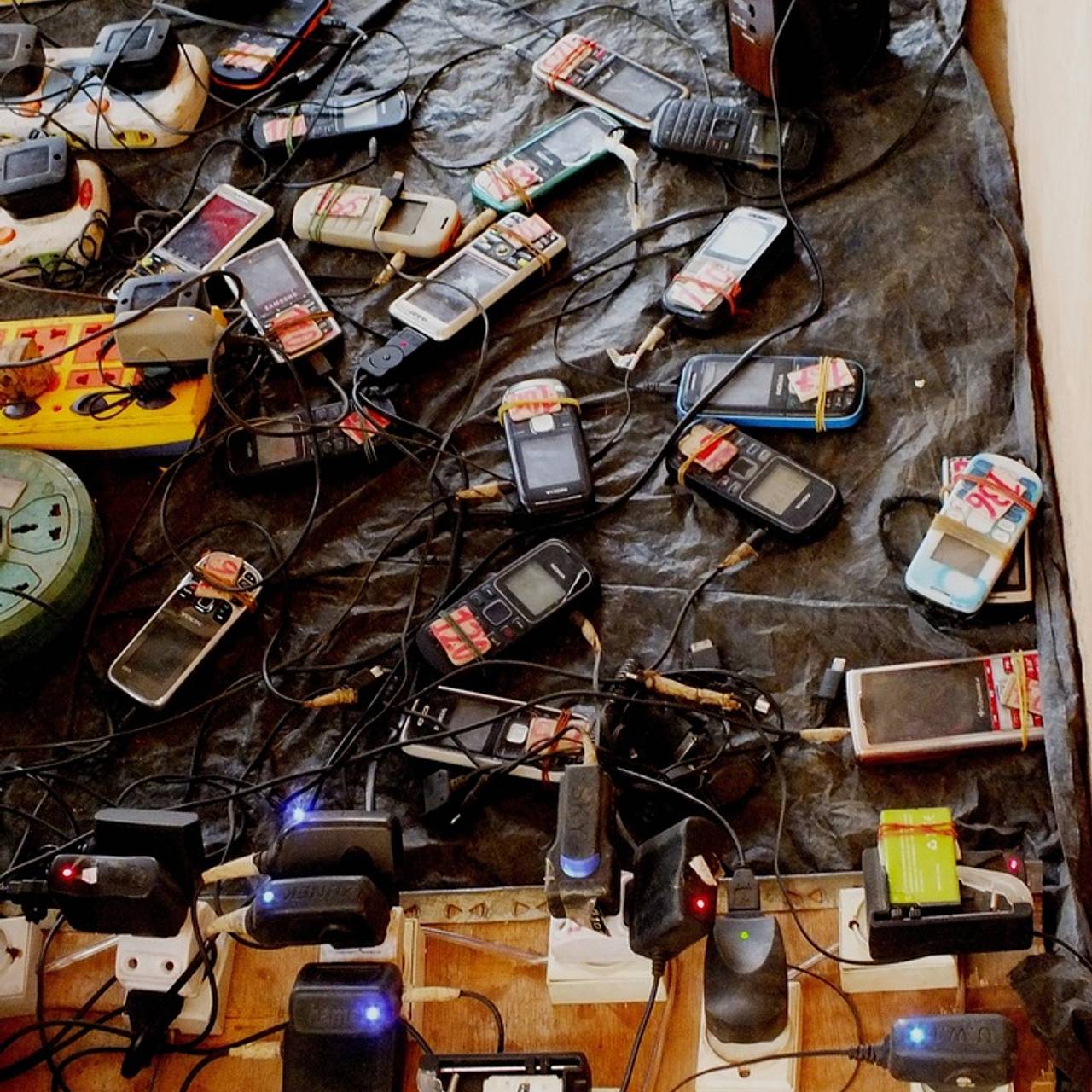 Туристы из России попали в рабство за границей и стали мошенниками