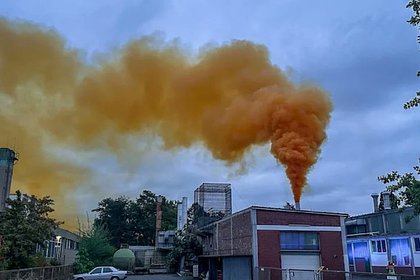Европейский город накрыло предположительно ядовитое оранжевое облако