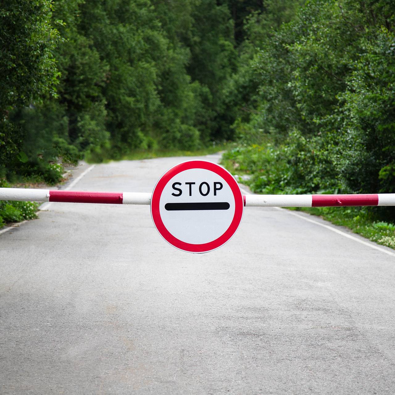 В Эстонии решили перекрыть идущую через Россию дорогу