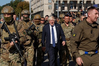 В Британии раскрыли схему обогащения Джонсона на Украине