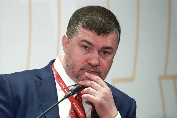Роберт Уразов