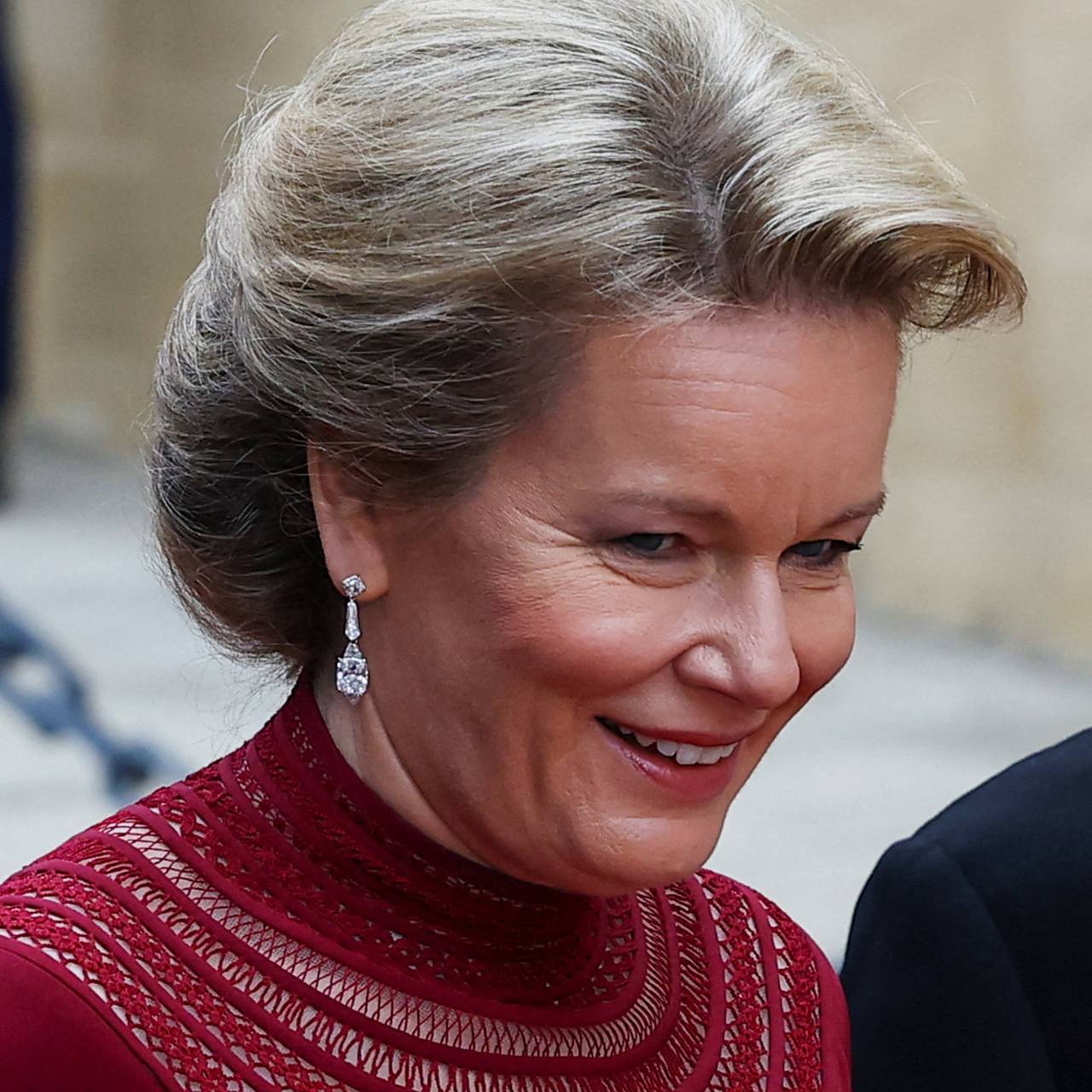 Королева приехала в постсоветскую страну