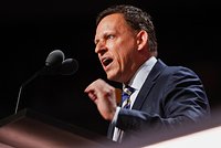 «Антихрист уже среди нас». Влиятельный миллиардер предрек скорый конец света и назвал имена людей, которые его приближают