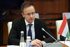 Петер Сийярто