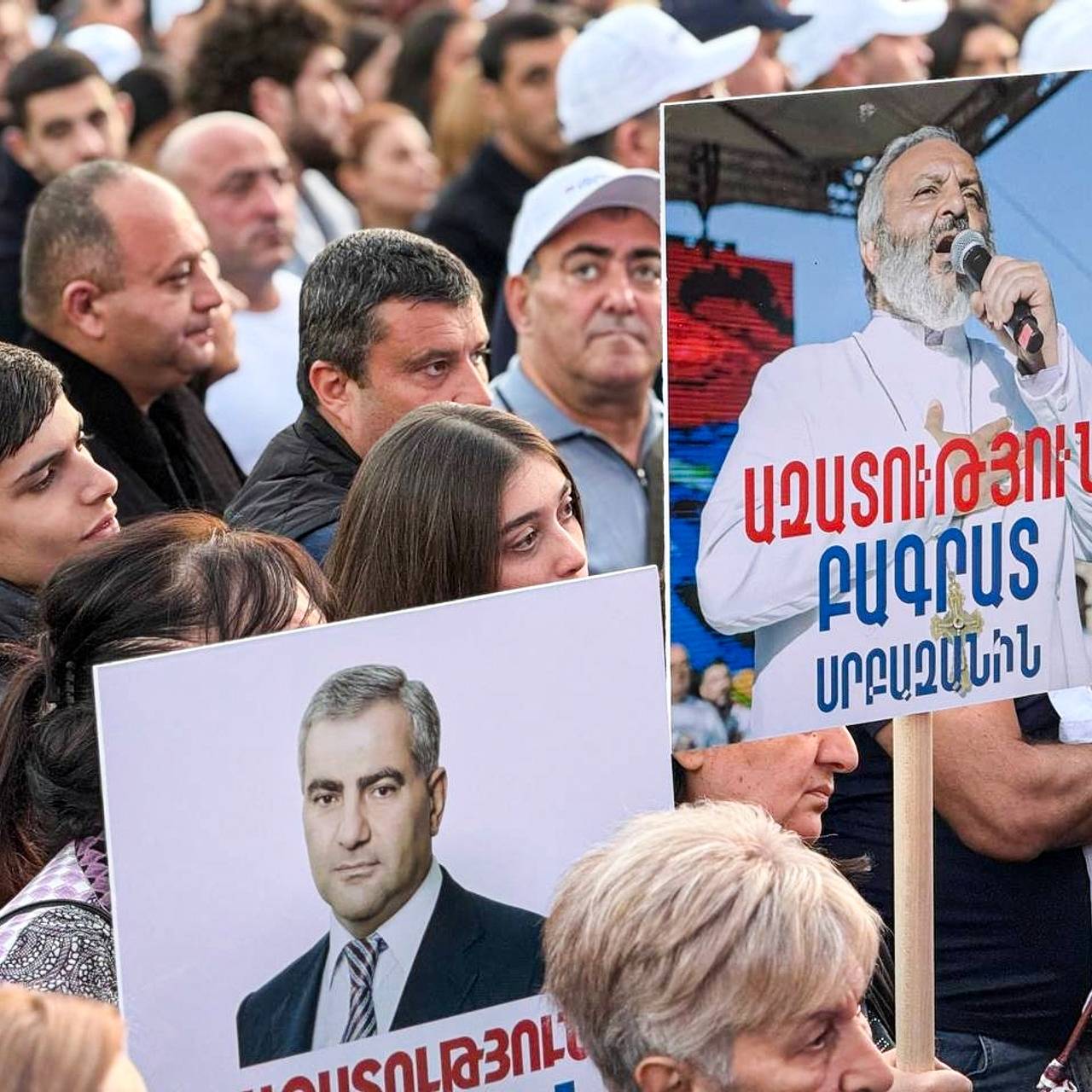 Несколько тысяч протестующих пришли к зданию Службы национальной безопасности Армении