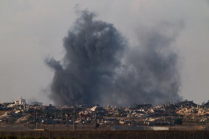 В Израиле заявили об атаках по десяткам целей в секторе Газа