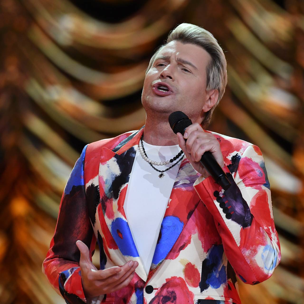 Киркоров вступился за раскритикованный Собчак стиль Баскова