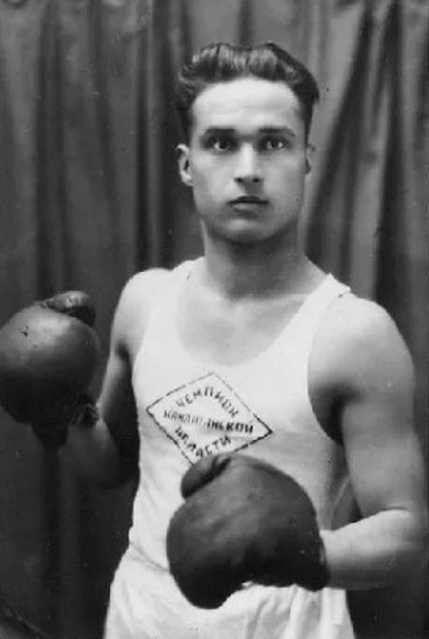 Андрей Борзенко