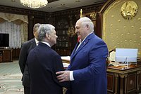 «Мы готовы заключить сделку» Зачем Александр Лукашенко снова пытается наладить отношения с США и что это означает для России?