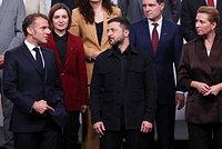 Снятие санкций и возвращение активов. Европа и Украина смягчили требования к России в ожидании встречи Путина и Трампа 