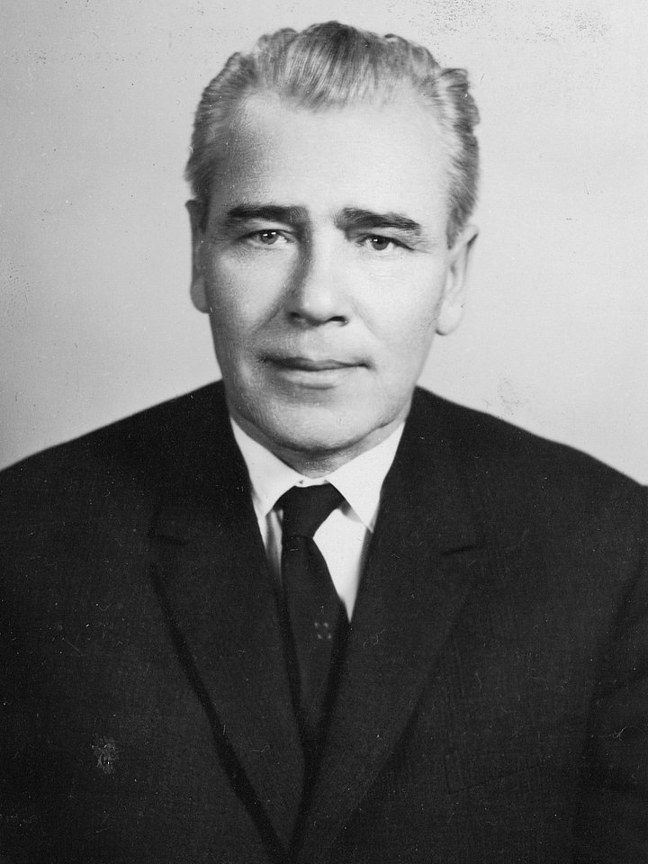 Михаил Янгель