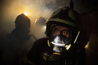 Мощный взрыв произошел на заводе в Челябинской области, 10 человек погибли. Огненный шар над предприятием попал на видео