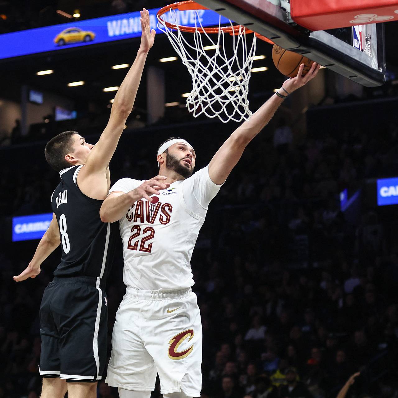 Клуб НБА с россиянином в составе проиграл в домашнем матче